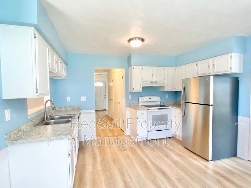 5525 Fair Oaks Dr - Photo 6 of 23