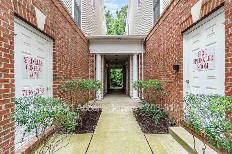 7134 Huntley Creek Pl - Photo 2 of 36