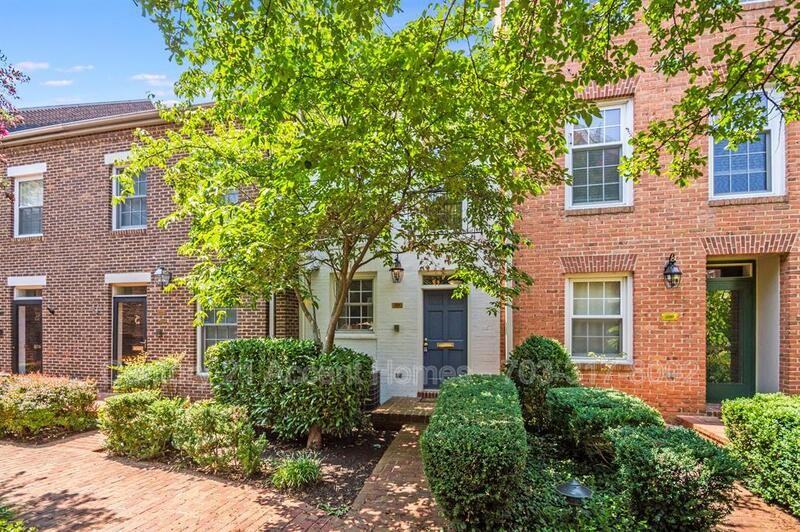 1178 N Pitt St - Photo 2 of 34