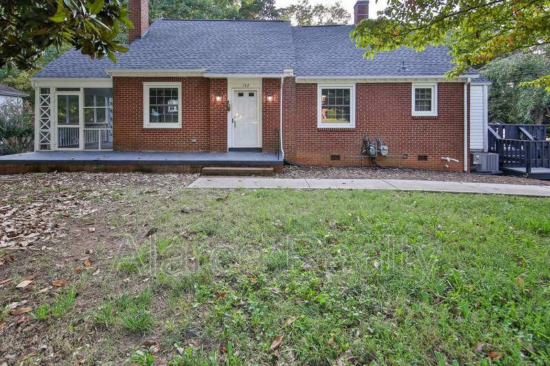 152 W Park Ave - Photo 2 of 34