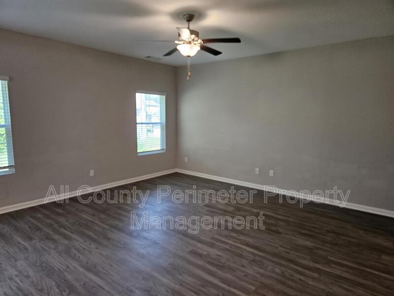 303 Augusta Woods Dr - Photo 6 of 19