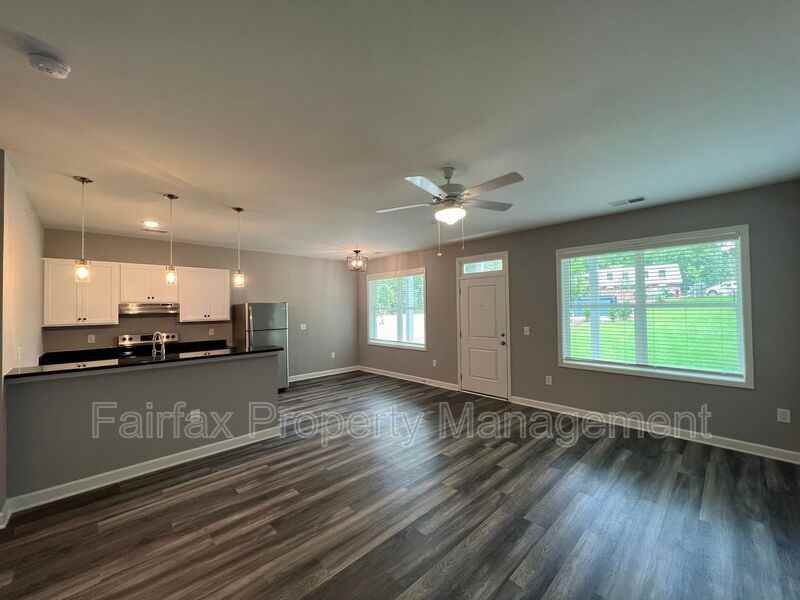 518 Boone St #205 - Photo 4 of 23