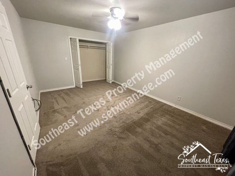 11388 Williford Rd - Photo 5 of 14