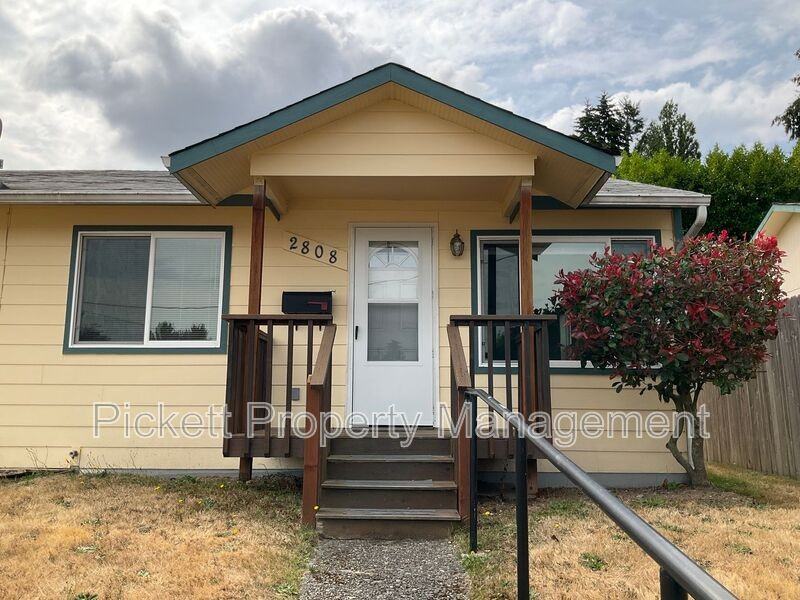 2808 Walnut Ct - Photo 3 of 11