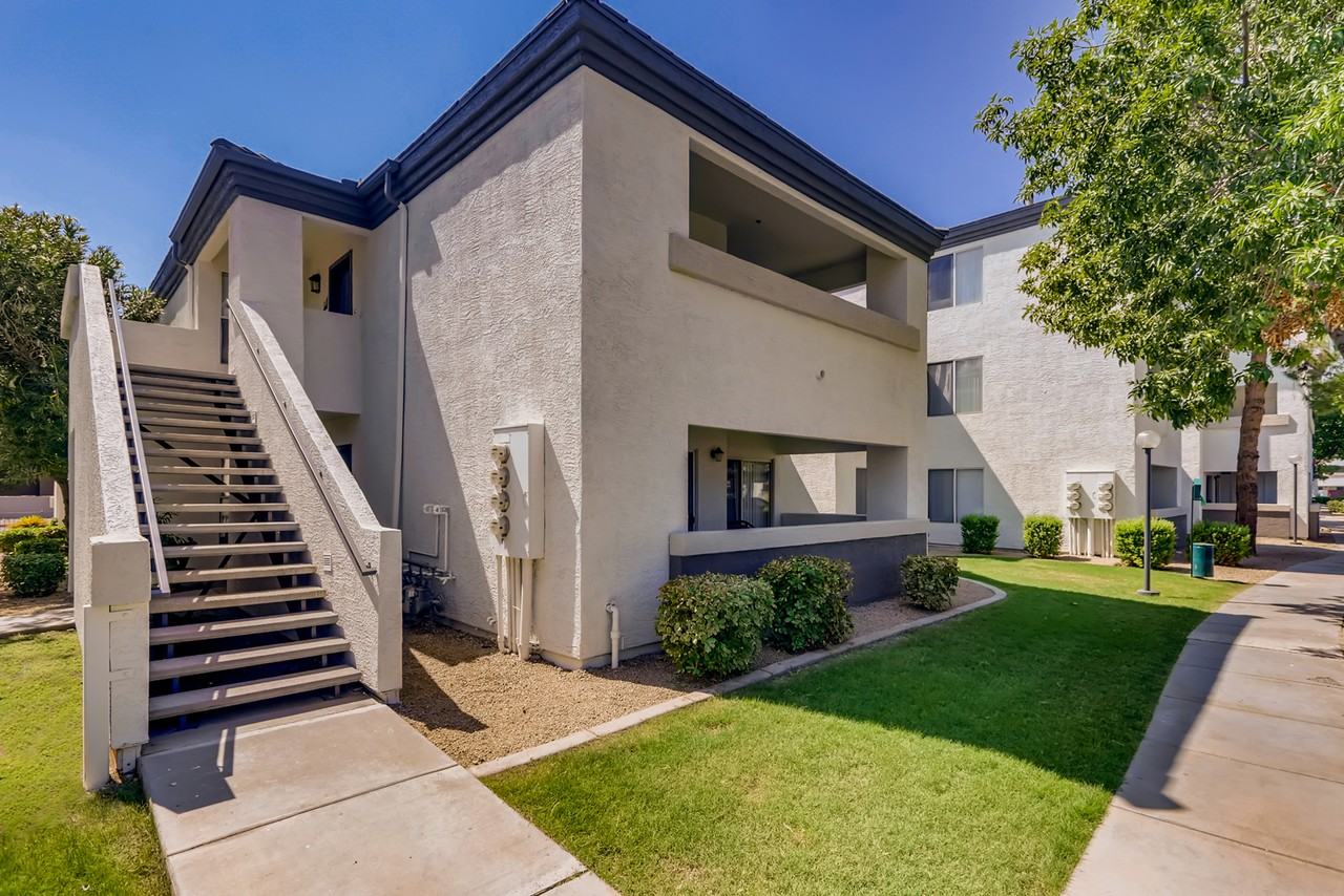 Pavilions at Arrowhead - Photo 4 of 50