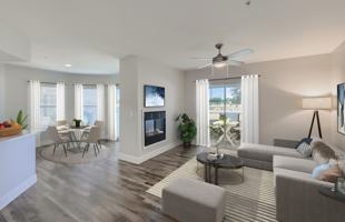 featured image of 7400 W Arrowhead Clubhouse Dr