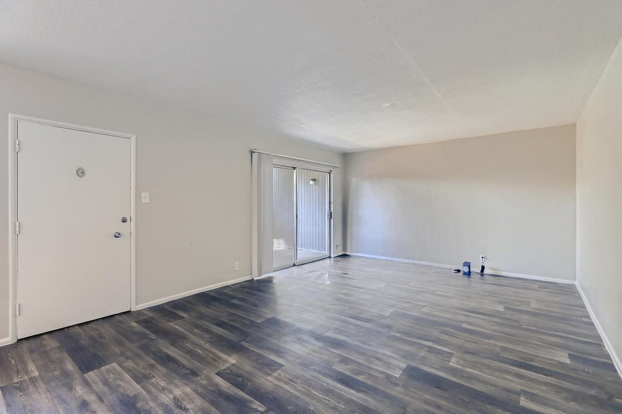 Aura at Midtown - Photo 5 of 43