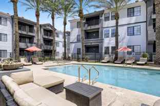 Mandarina - Photo 1 of 1