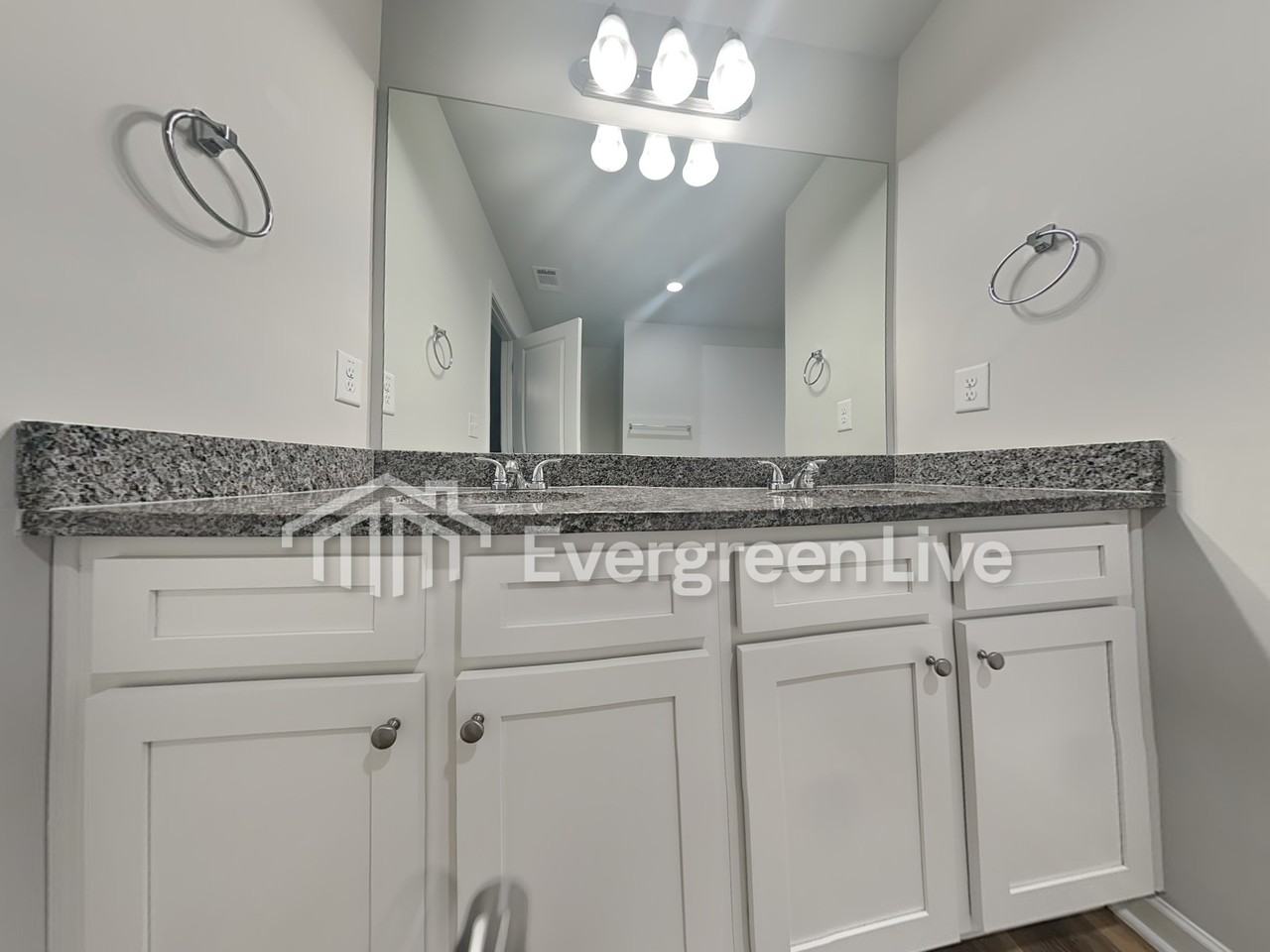 102 Village Green Dr Nw - Photo 7 of 11