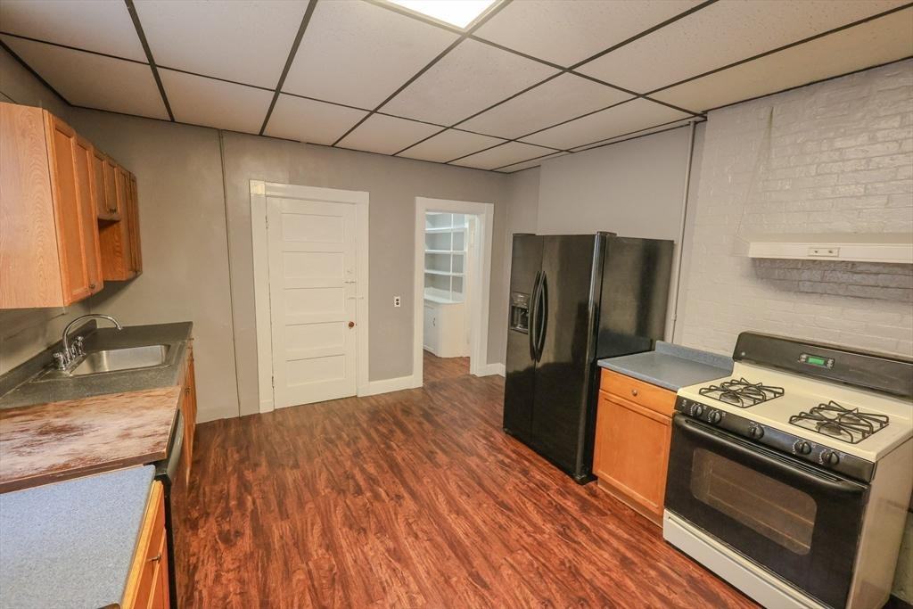 21 Waumbeck St #1 - Photo 2 of 17