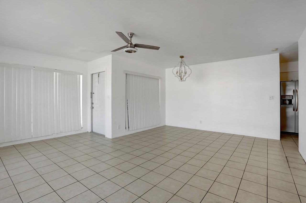 5951 Ne 18th Ave #3 - Photo 5 of 17