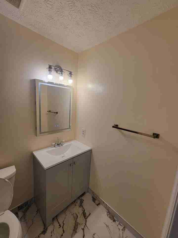 4104 Swiss Stone Dr - Photo 3 of 10