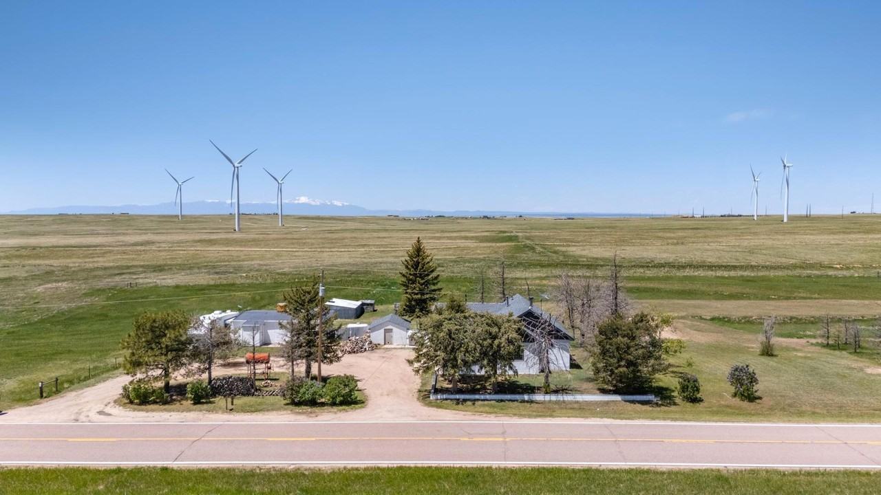 9940 N Calhan Hwy - Photo 2 of 48