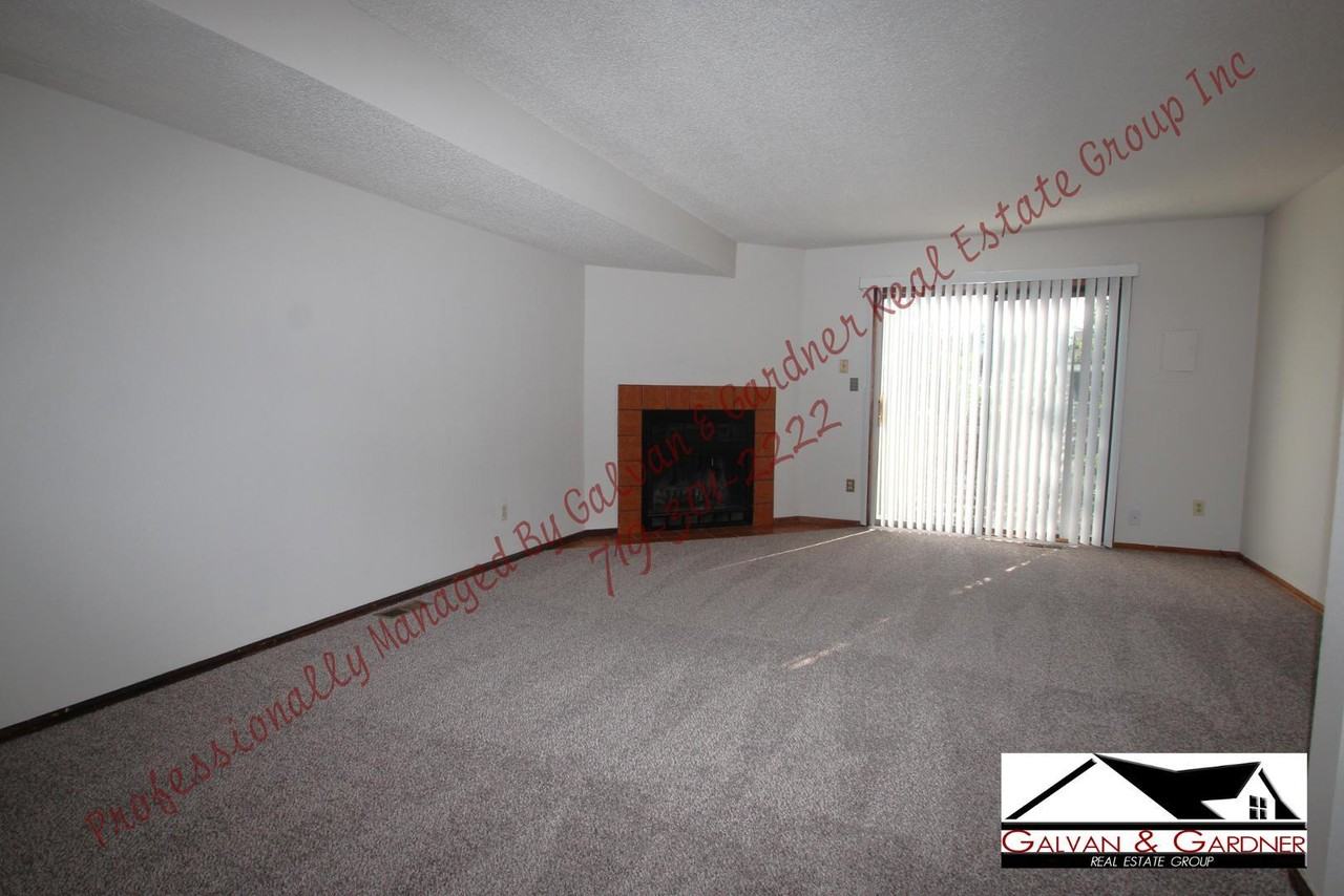 2462 Astrozon Cir - Photo 2 of 15