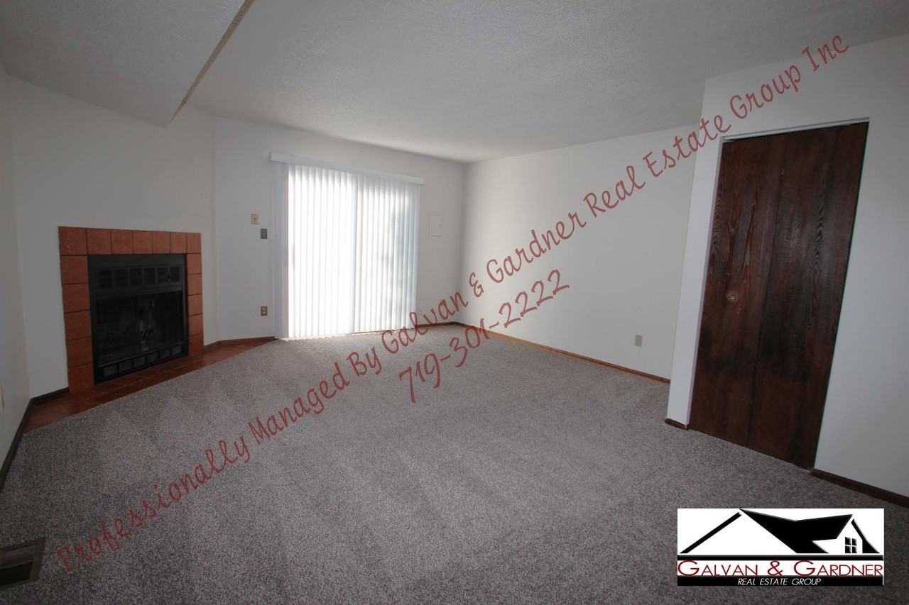 2462 Astrozon Cir - Photo 3 of 15