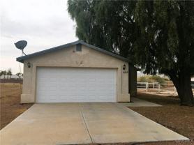9815 S Phoenix Dr - Photo 1 of 1