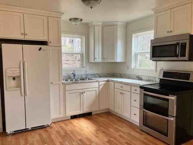 8 Slippery Way - Photo 2 of 16