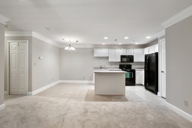 308 Madison Ct Se - Photo 3 of 10