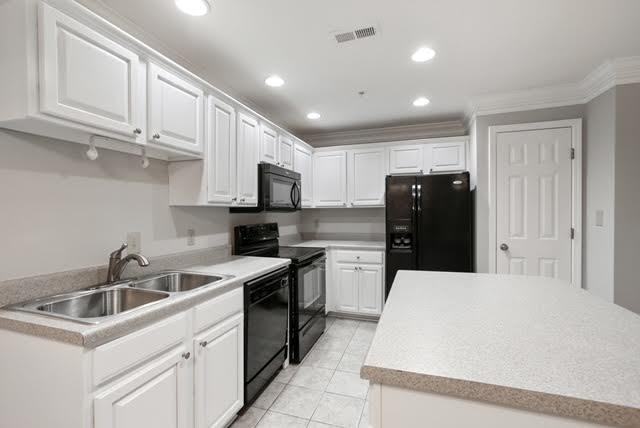 308 Madison Ct Se - Photo 4 of 10