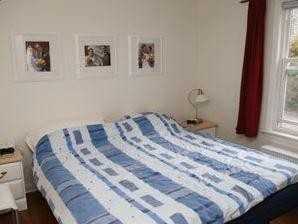 56 Kappele Ave #MAIN - Photo 3 of 12