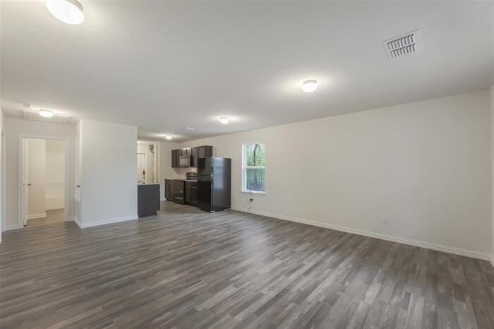 4122 San Luis St - Photo 2 of 19