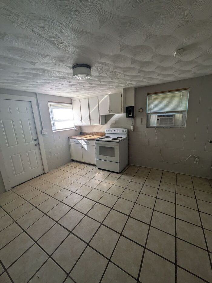 2970 Old Shelby Rd #2970 - Photo 2 of 8