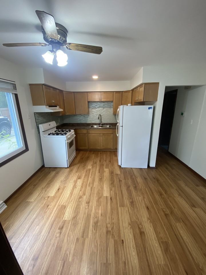 133 S Judge Dr #133 - Photo 3 of 9