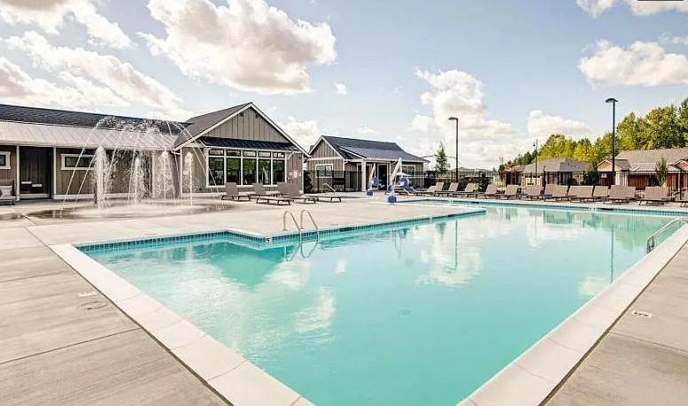 4082 Southeast Century Boulevard #NA - Photo 7 of 8