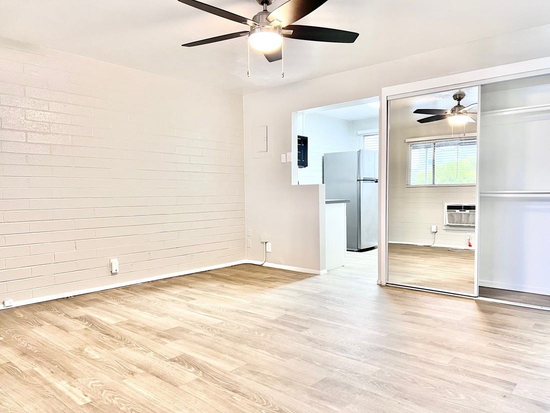 4020 N Parkway Ave #7 - Photo 6 of 30