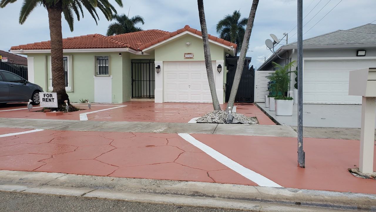 27921 Sw 134th Pl #NA - Photo 2 of 37