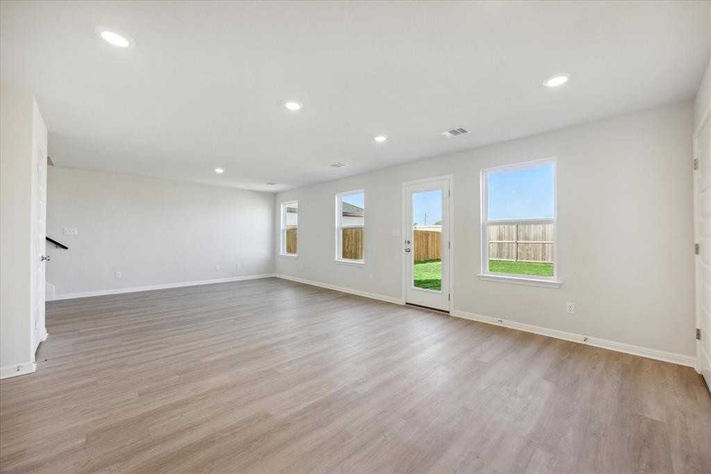 1009 Wild Leaf Way #NA - Photo 3 of 10