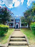 featured image of 4309 Grove Ave