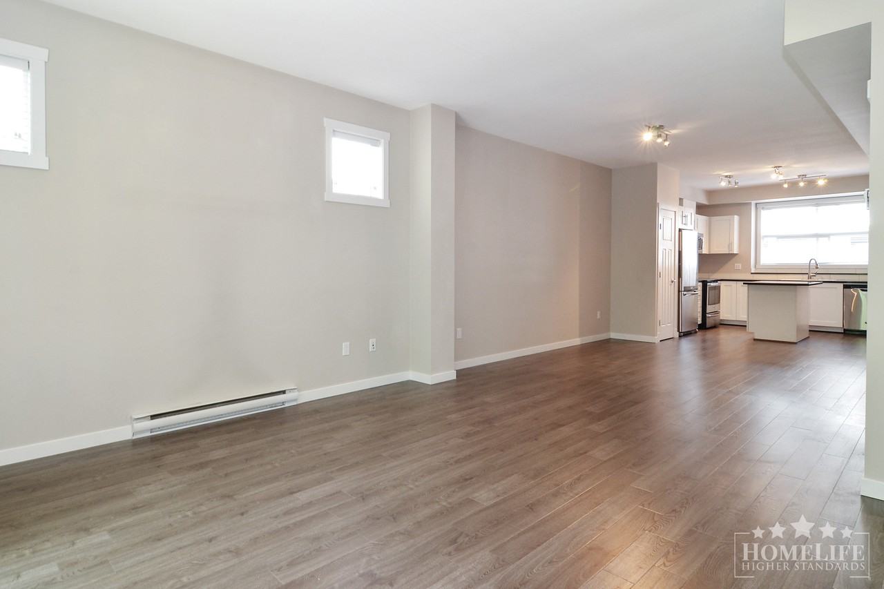 6123 138 Street - Photo 3 of 24