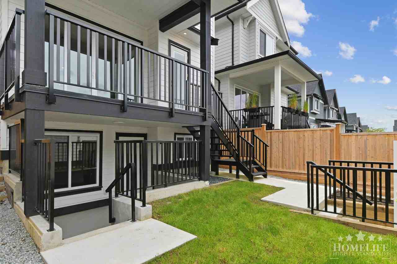 16707 25A Avenue - Photo 2 of 12