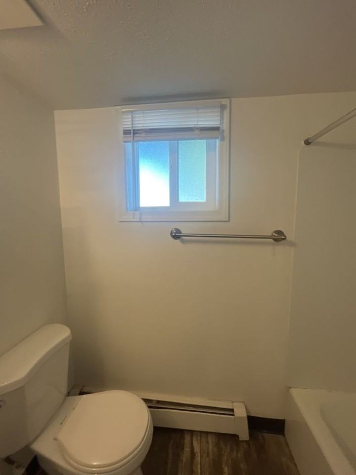 Grove Apartments - Photo 3 of 11