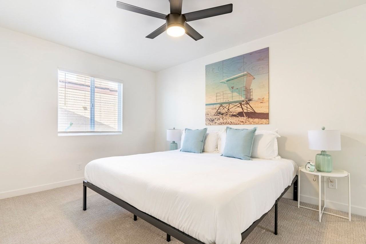 1468 Hornblend Street - Photo 6 of 11