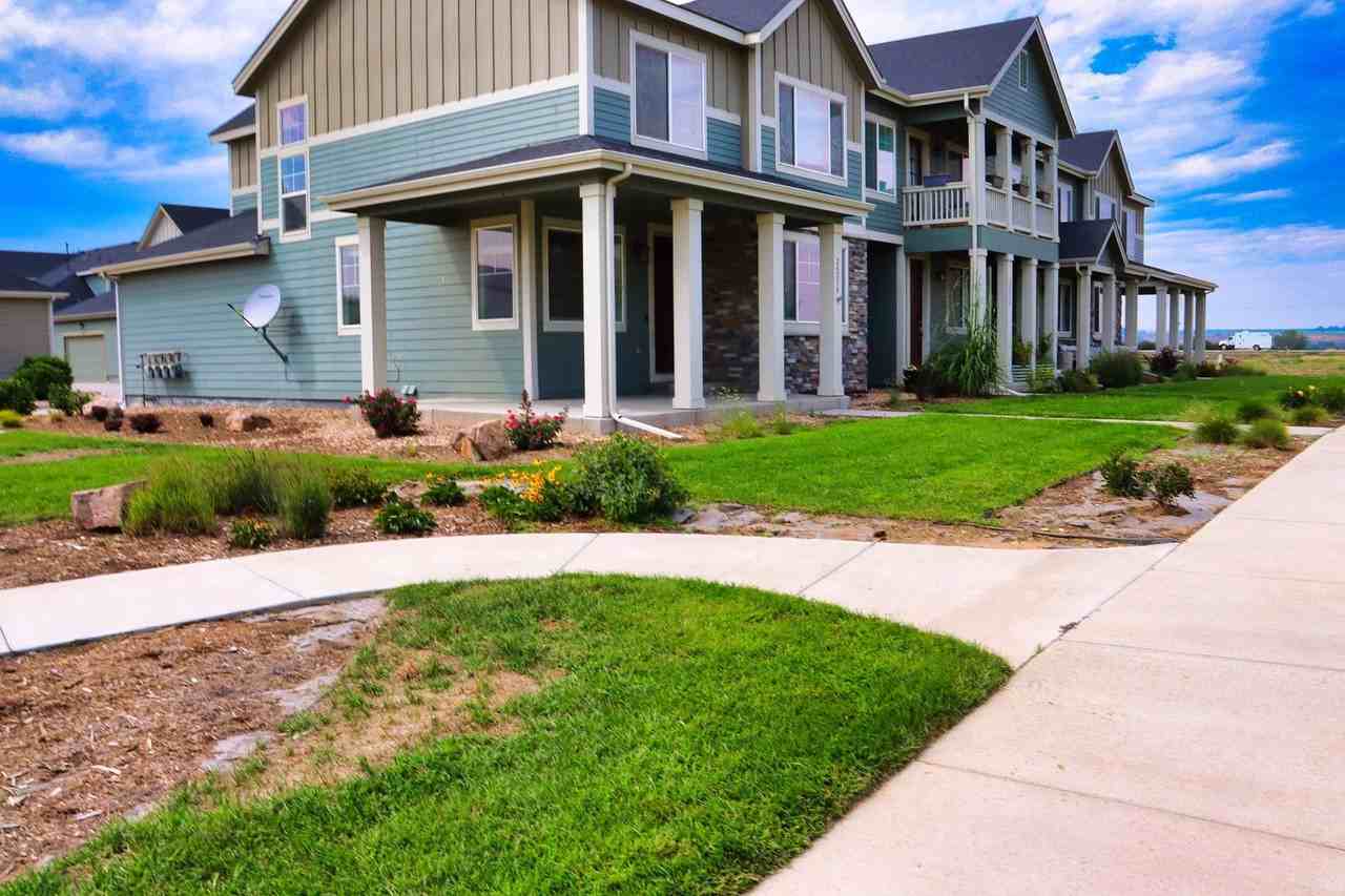 2421 Stage Coach Dr - Photo 2 of 16