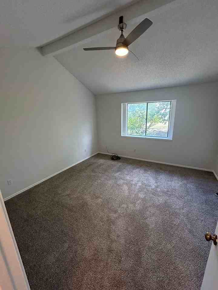 2926 Stonycroft Drive - Photo 7 of 19