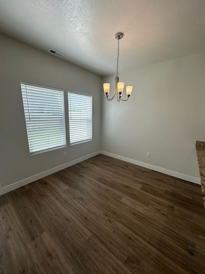 59 W 275 N - Photo 6 of 36