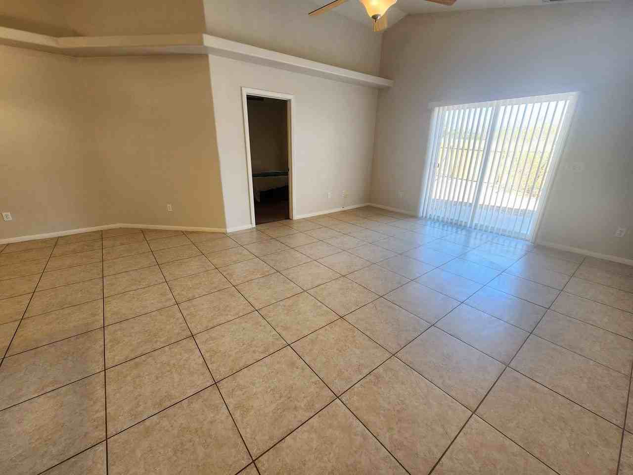 6754 Pine Spring Ave - Photo 3 of 18