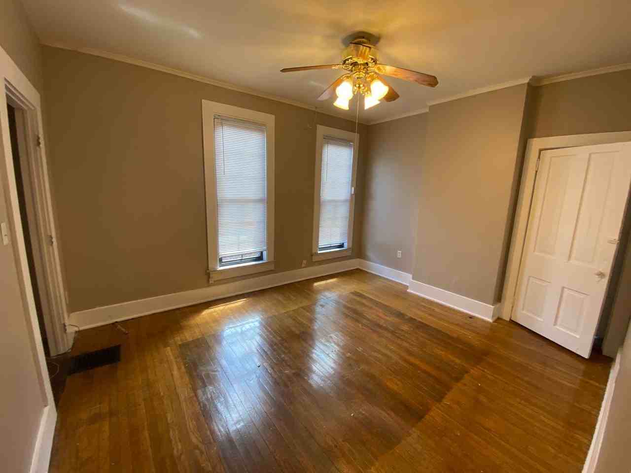 King Ave 225-229 NCR - Photo 4 of 47