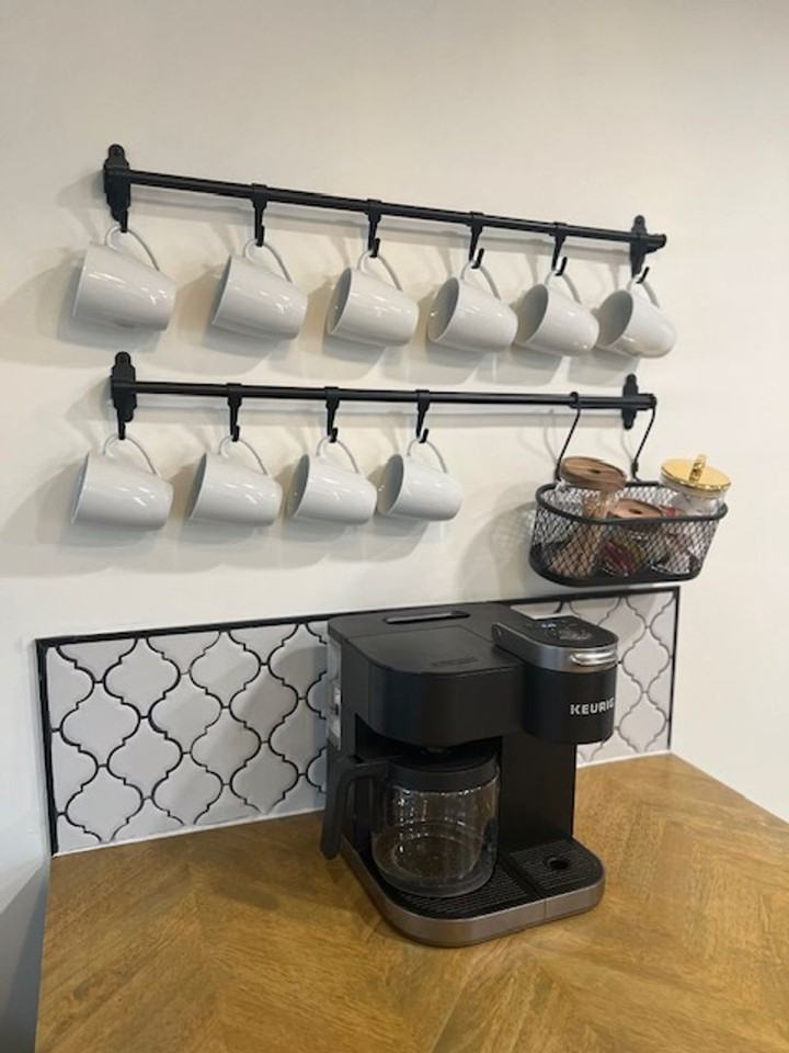 3575 Clearwater Dr - Photo 3 of 10