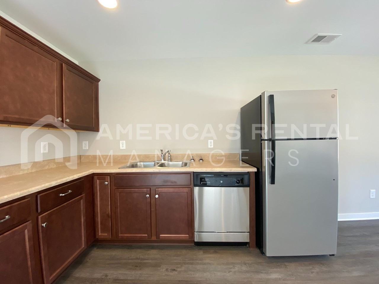 2715 Allison Mill Rd - Photo 6 of 39