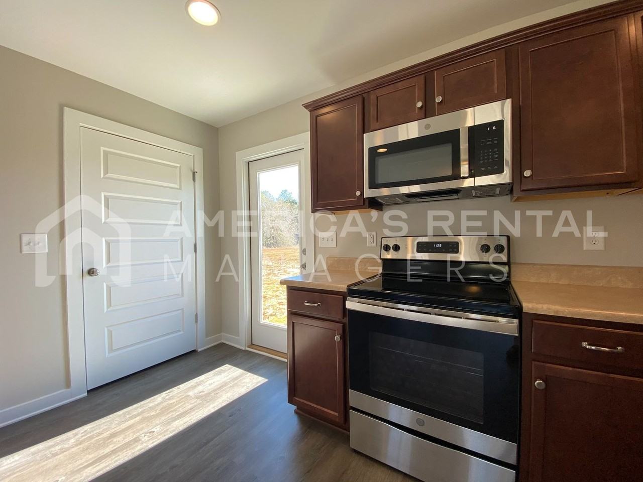 2715 Allison Mill Rd - Photo 7 of 39