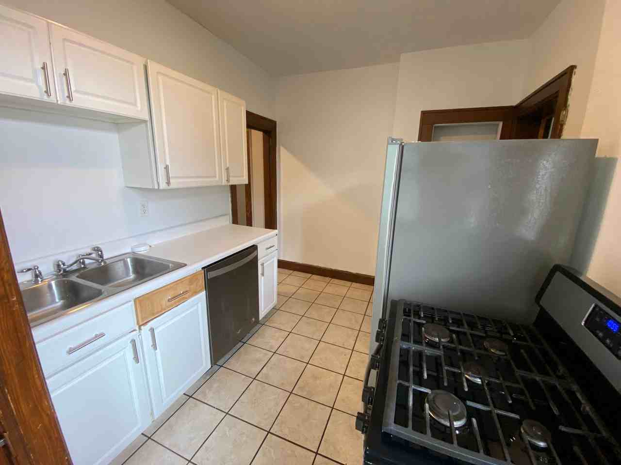 235 E 16th Ave - Photo 5 of 16