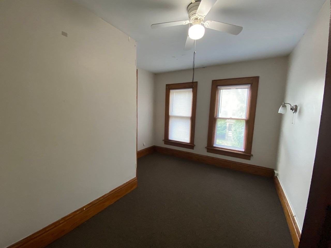 56 E Oakland Ave - Photo 7 of 13
