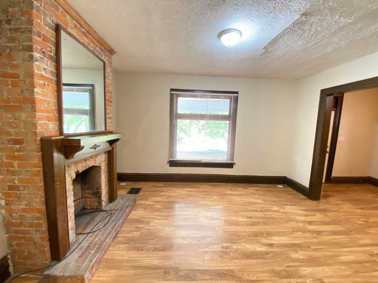 321 E 20th Ave - Photo 4 of 18