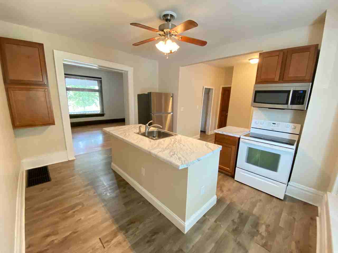 321 E 20th Ave - Photo 5 of 18