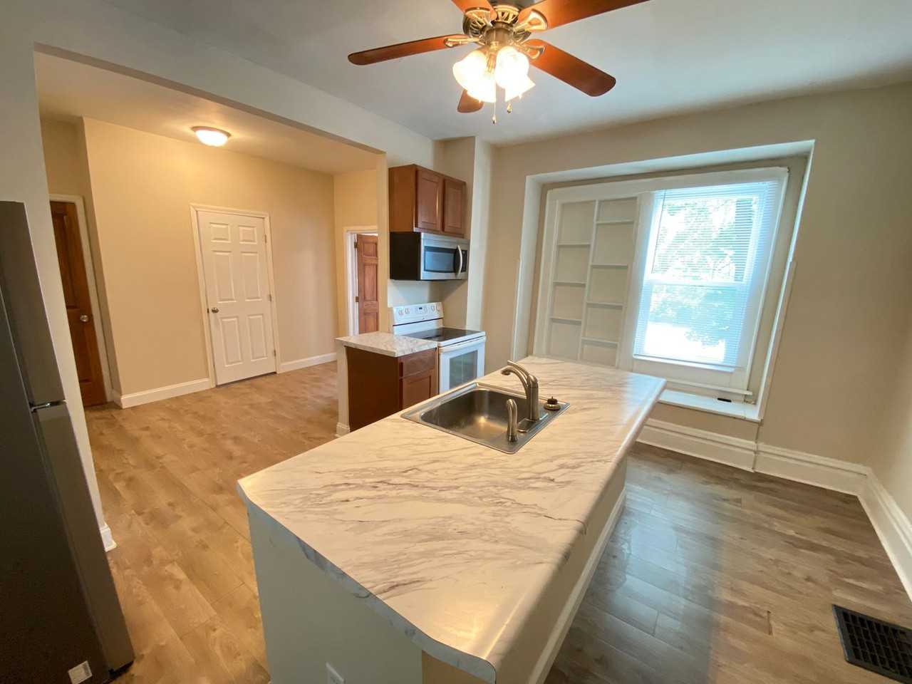 321 E 20th Ave - Photo 6 of 18