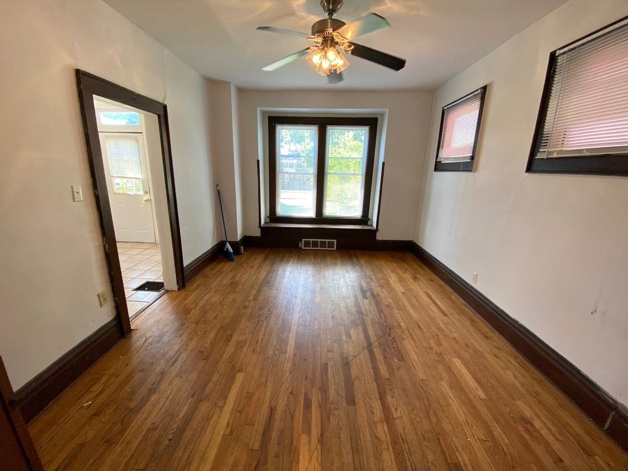 329 E 20th Ave - Photo 5 of 14